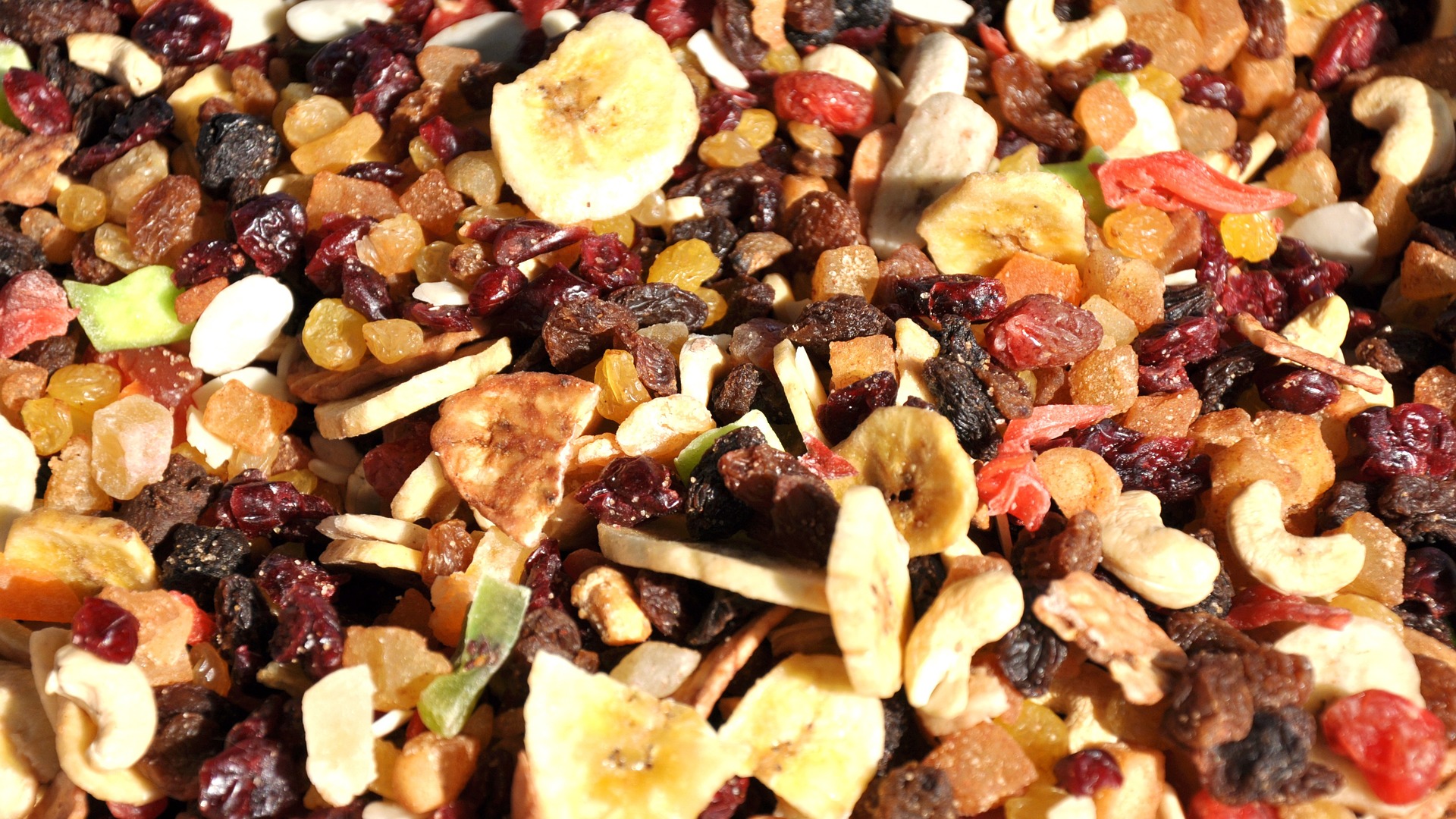 Dried Fruits as a Snack Substitute – 6 Wonderful Healthy Benefits